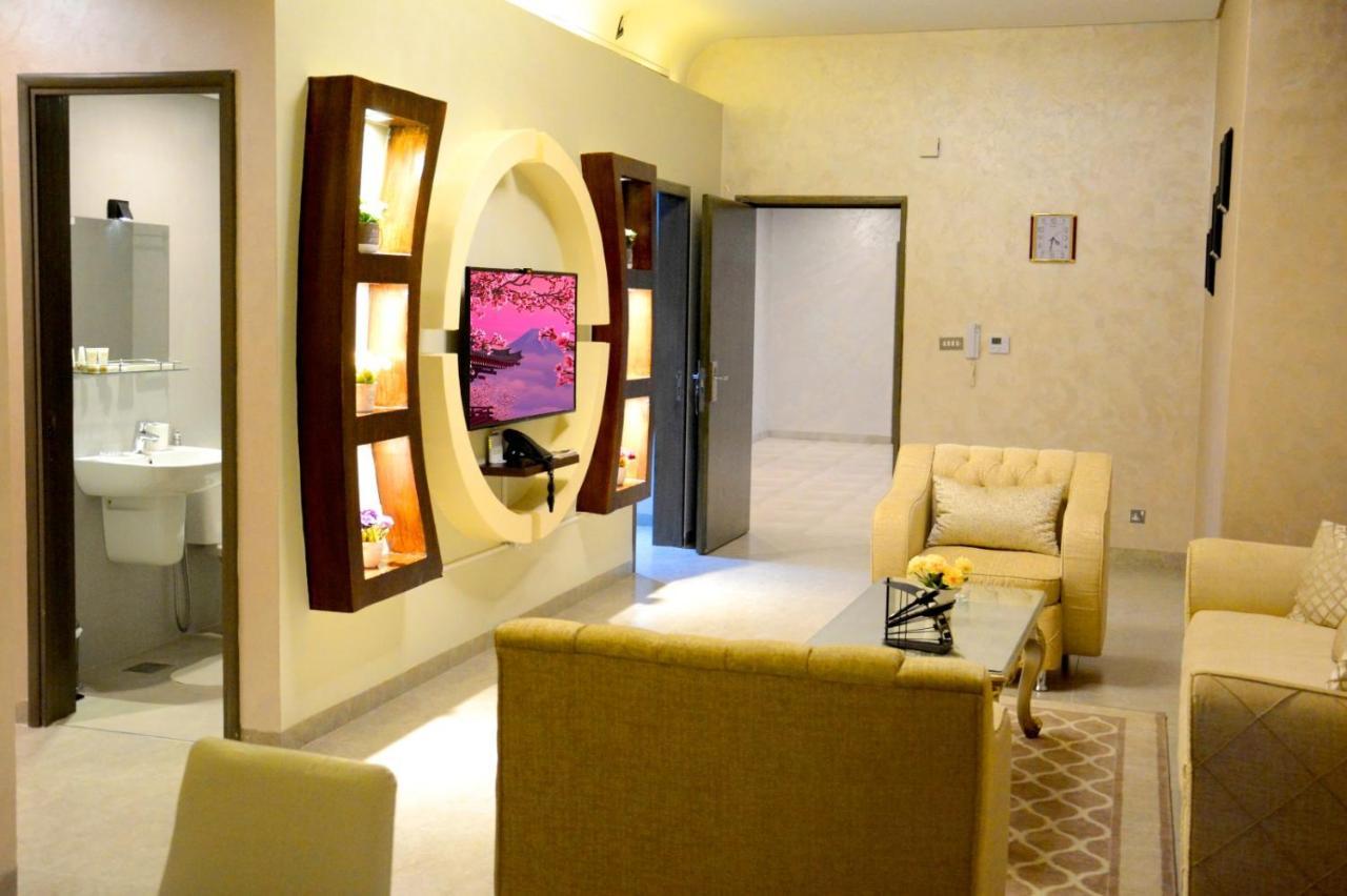 ذا فيفتى ايت السالمية Aparthotel Kuwait City Eksteriør bilde
